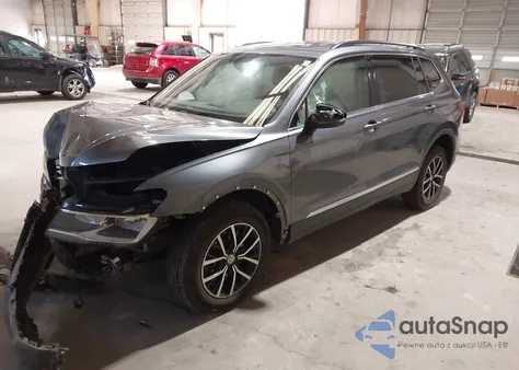 2021 Volkswagen Tiguan 2.0T Se/2.0T Se R-Line Black/2.0T Sel z USA, uszkodzony, nr VIN 3VV2B7AX0MM102779